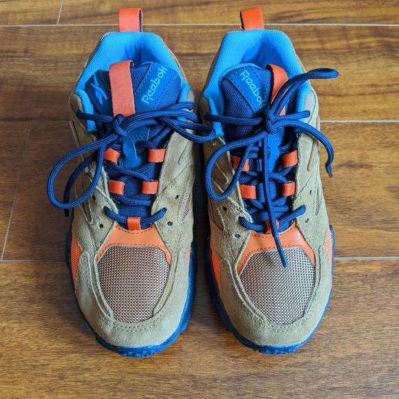 Reebok Aztrec sneaker - Picture 3 of 4